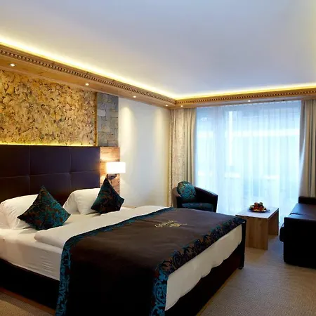 Tirol 4* イシュグル